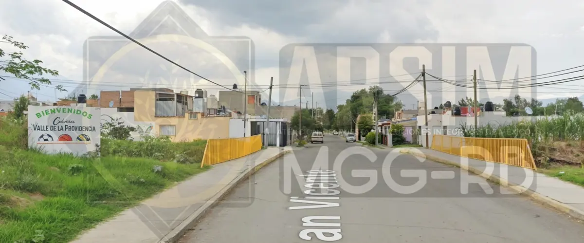 Casa en venta en Valle de La Providencia, Zapotlán El Grande — foto 1 de 60