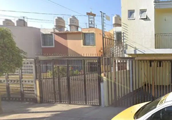 Casa en venta en Jardines del Valle, Zapopan — foto 3 de 6