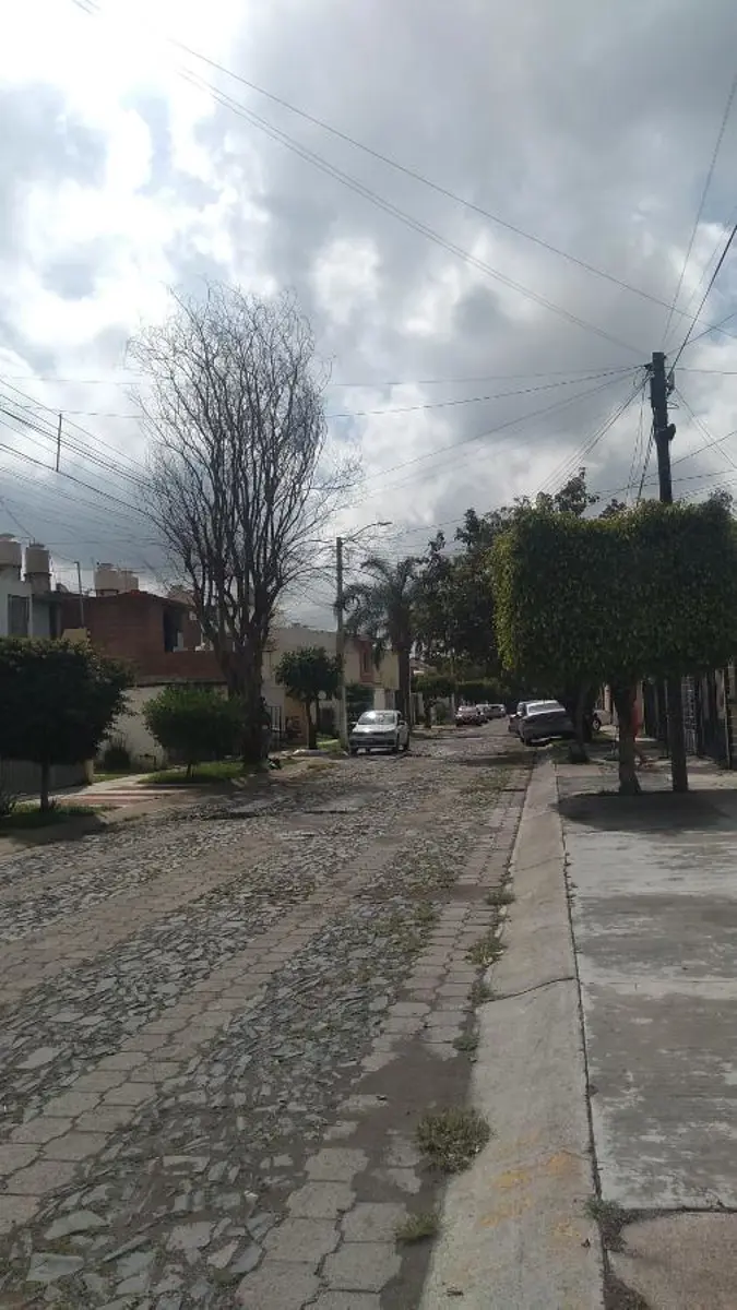 Casa en venta en Jardines del Valle, Zapopan — foto 1 de 6