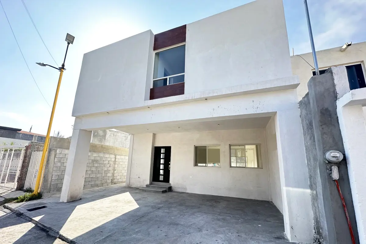 Casa en venta en Republica, Saltillo — foto 1 de 20