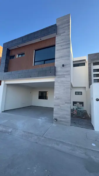 Casa en venta en Quintas la Cima, Torreón — foto 2 de 36