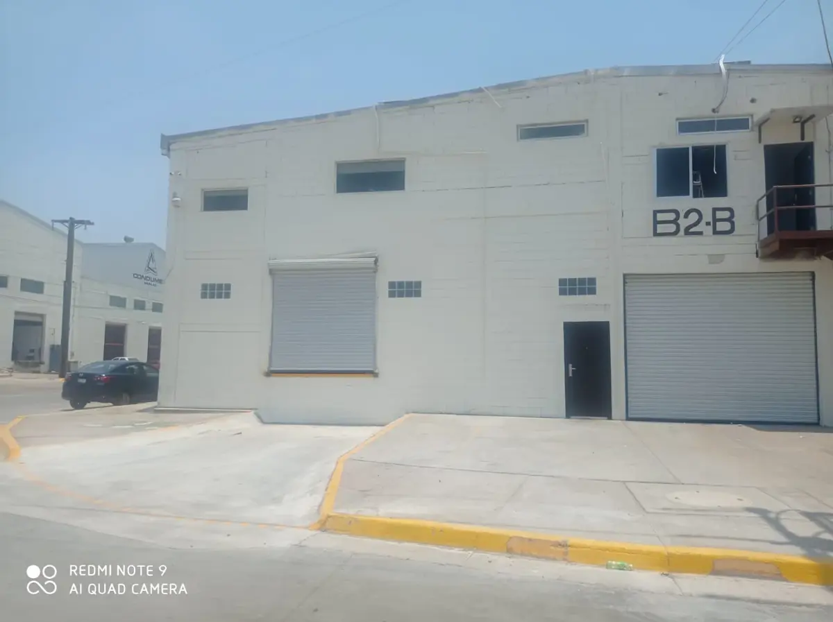 Bodega en renta en Las Glorias, Culiacán — foto 1 de 14