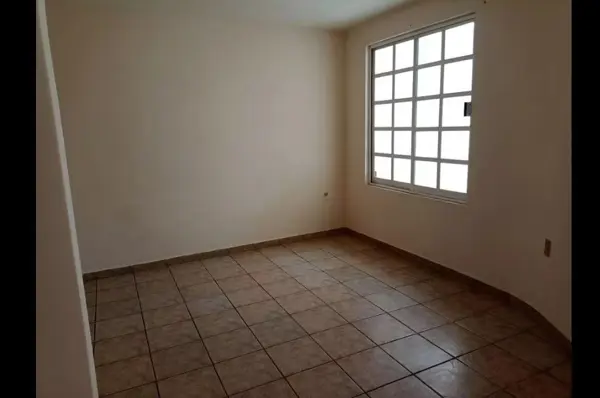 Casa en venta en Valle Don Camilo, Toluca — foto 3 de 16