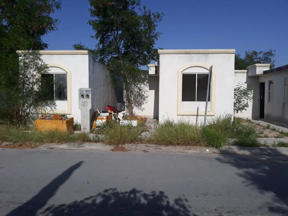 Casa en venta en Piramides, Reynosa — foto 1 de 13