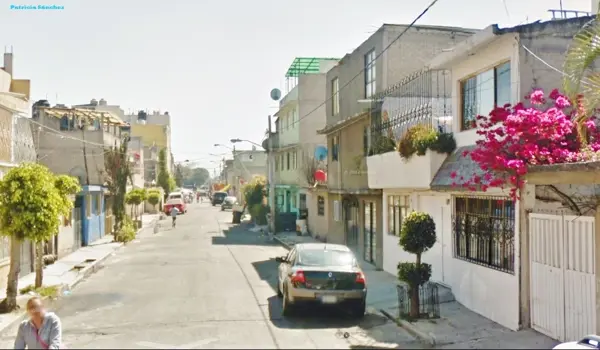 Casa en venta en Renovacion, Iztapalapa — foto 2 de 6