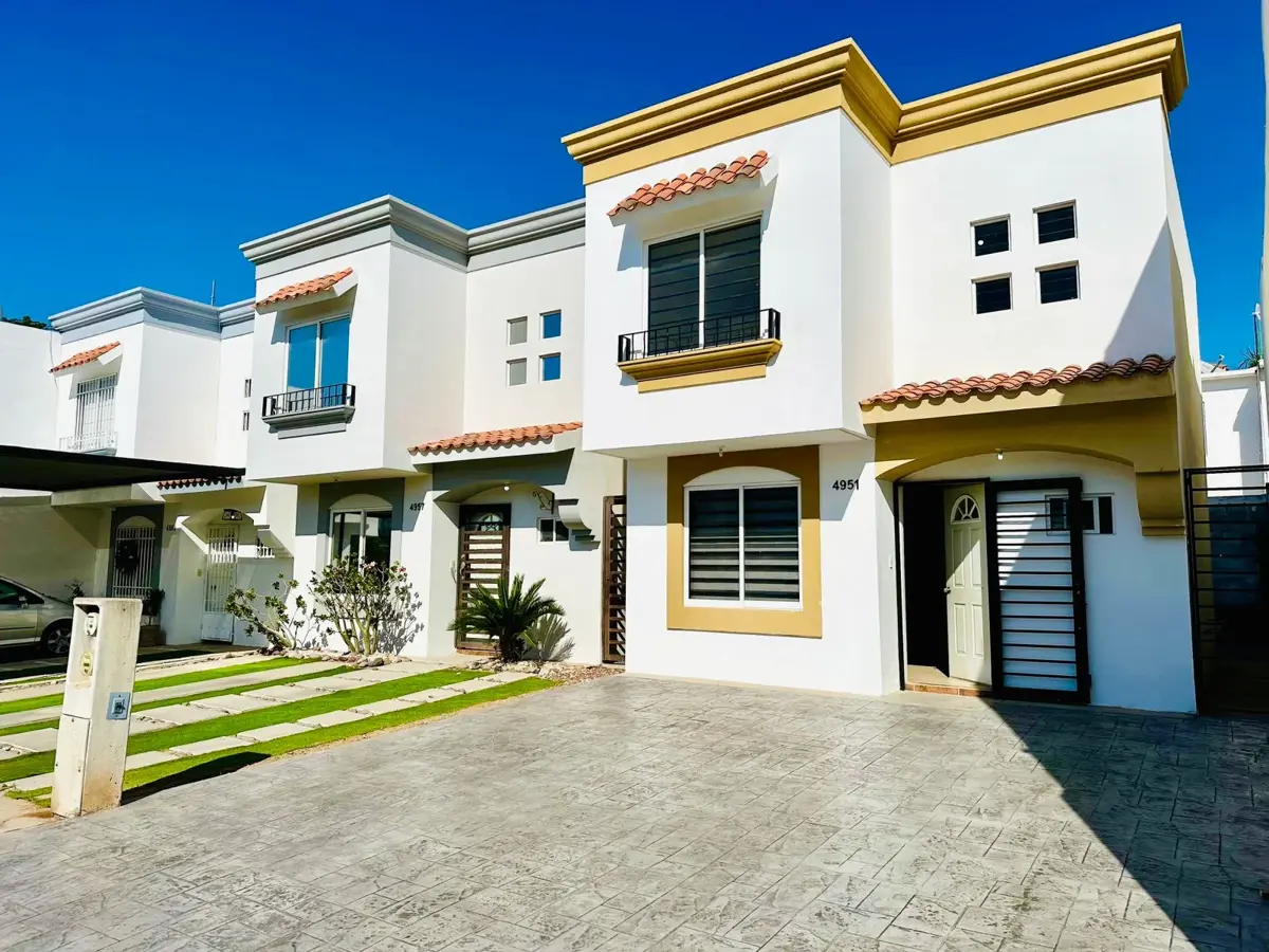 Casa en venta en Portalegre, Culiacán — foto 1 de 26
