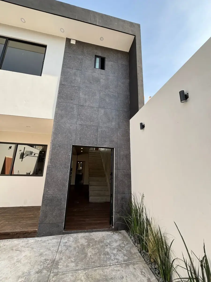 Casa en venta en Terrazas de la Presa, Tijuana — foto 1 de 24