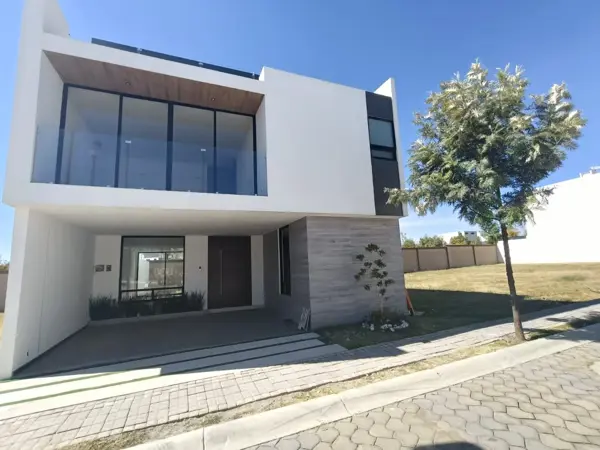 Casa en Lomas de Angelópolis, San Andrés Cholula, Puebla