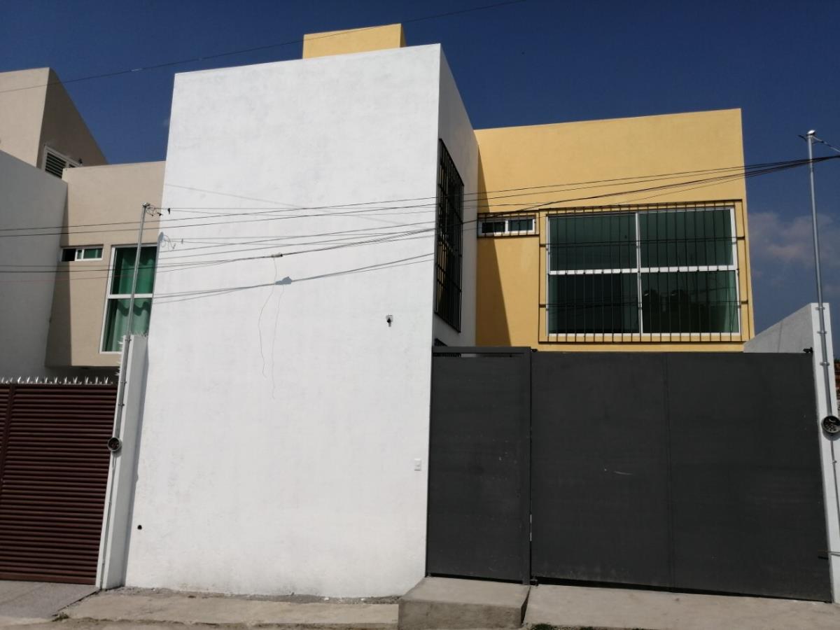 Casa en venta en Ampliación Ocotepec, Cuernavaca — foto 1 de 36