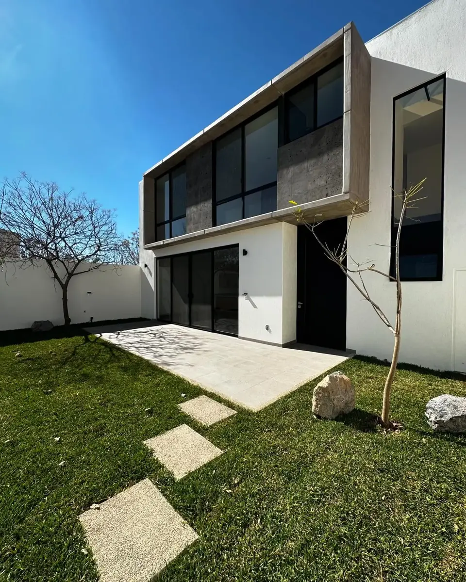 Casa en venta en Lomas de Tetela, Cuernavaca — foto 1 de 16