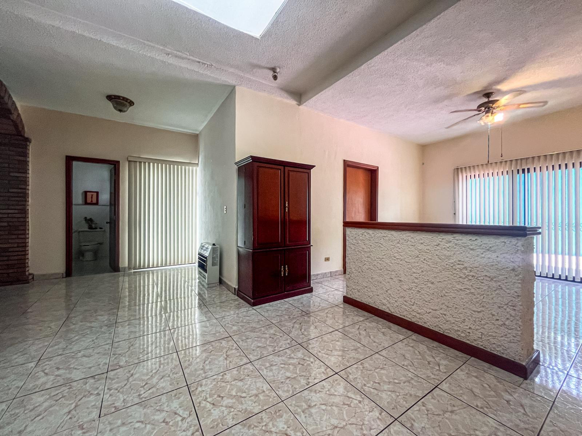 Casa en venta en Los Doctores, Saltillo — foto 1 de 20