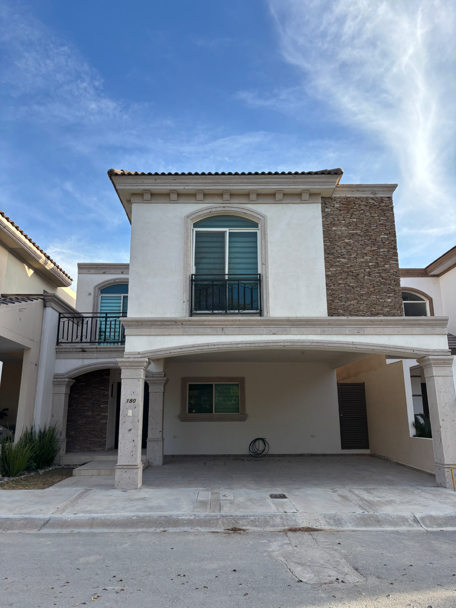 Casa en renta en San Fernando, Ramos Arizpe — foto 1 de 20