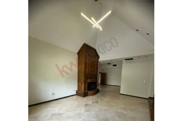 Casa en venta en Nogalar del Campestre, Saltillo — foto 2 de 32