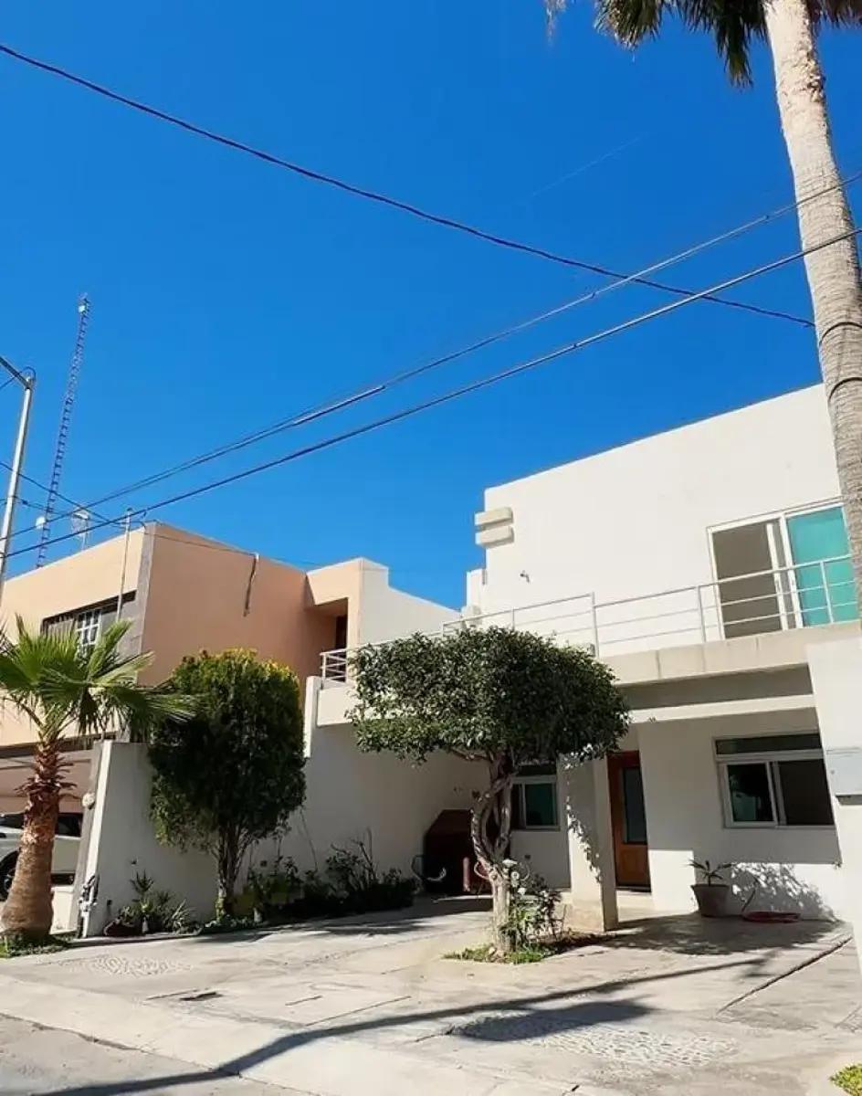 Casa en venta en Residencial los Reales, Saltillo — foto 1 de 37