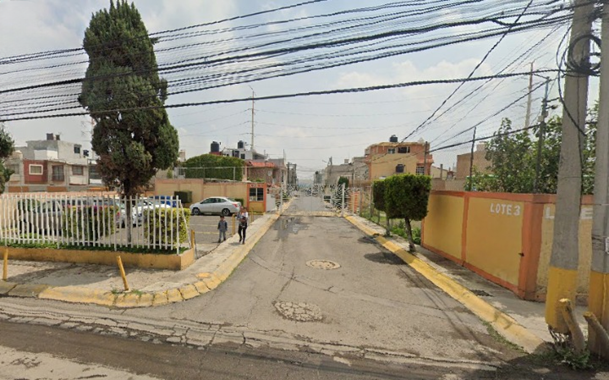 Casa en venta en Tulpetlac, Ecatepec de Morelos — foto 1 de 19