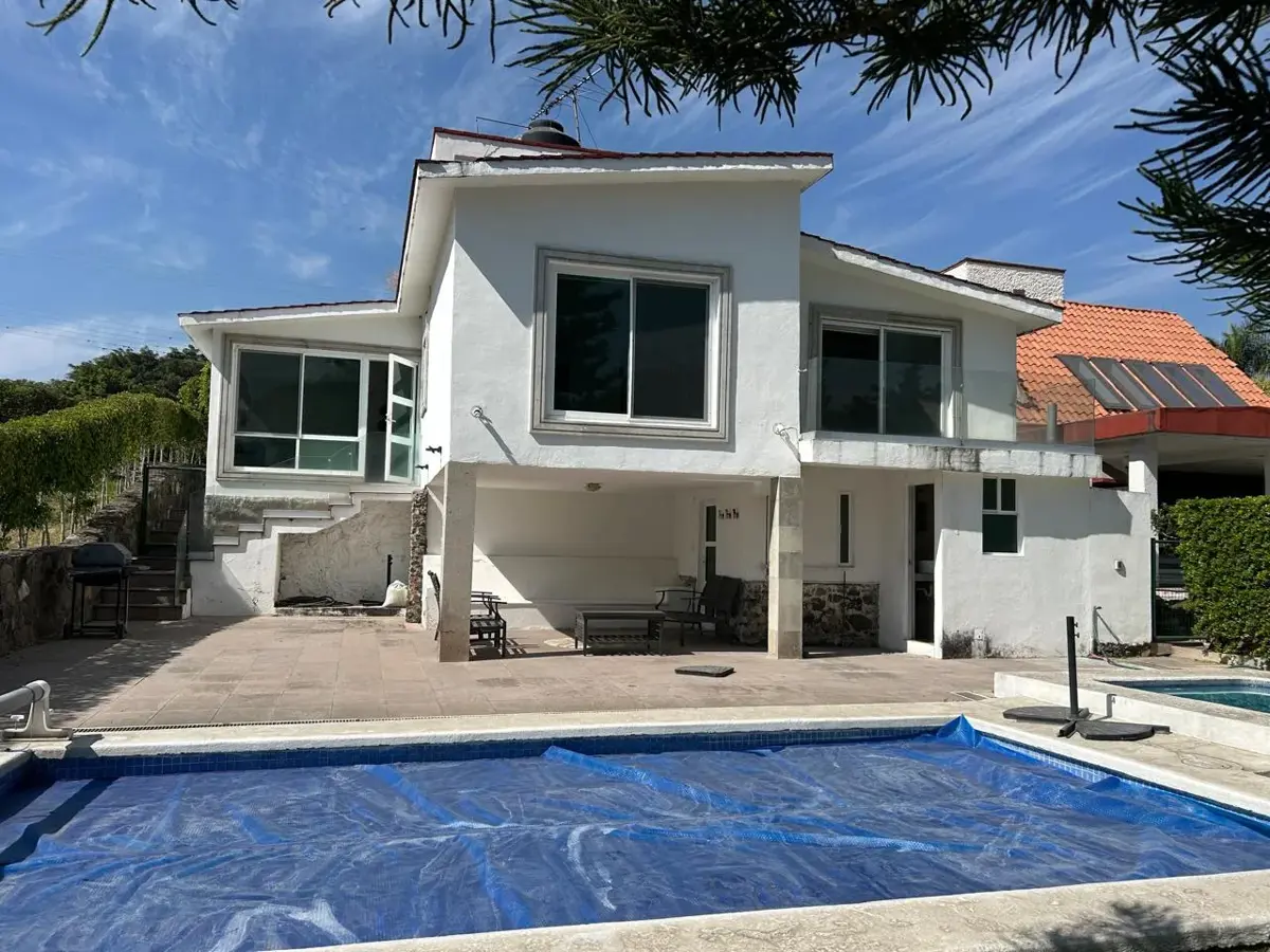 Casa en venta en Lomas de Cocoyoc, Atlatlahucan — foto 1 de 13