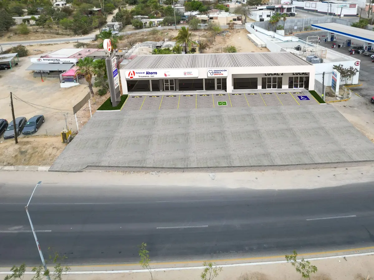 Local en renta en Lomas de Rosarito, Los Cabos — foto 1 de 2
