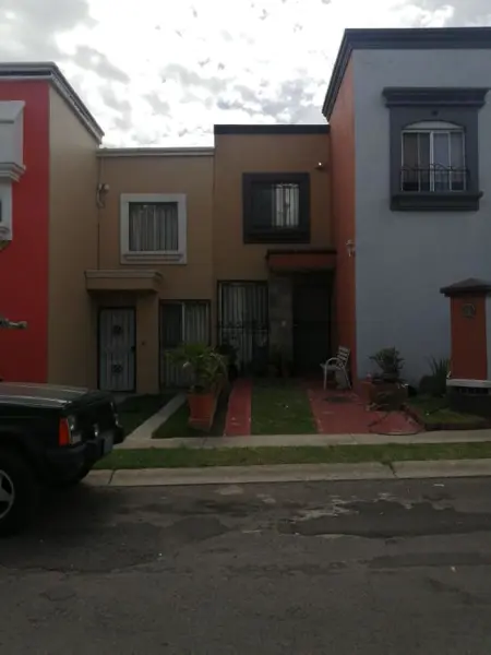 Casa en venta en Jardines de la Hacienda, Tonalá — foto 3 de 12