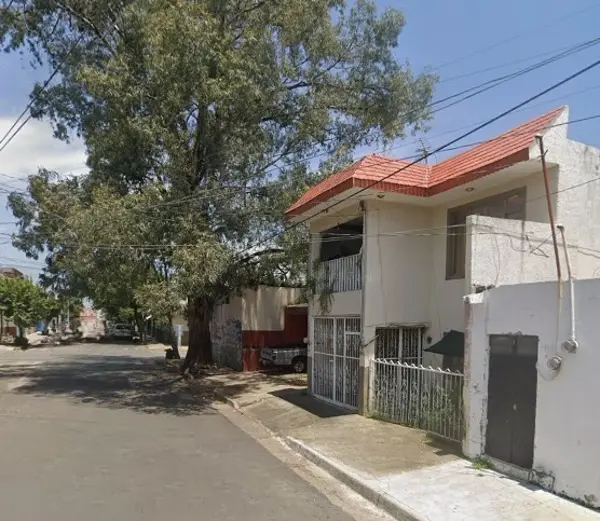 Casa en venta en Balcones de Oblatos, Guadalajara — foto 3 de 13