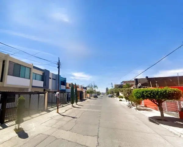 Casa en venta en Huentitan El Bajo, Guadalajara — foto 2 de 12
