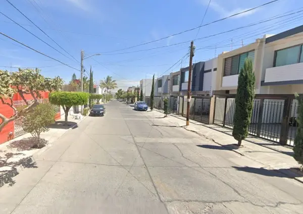 Casa en venta en Huentitan El Bajo, Guadalajara — foto 3 de 12