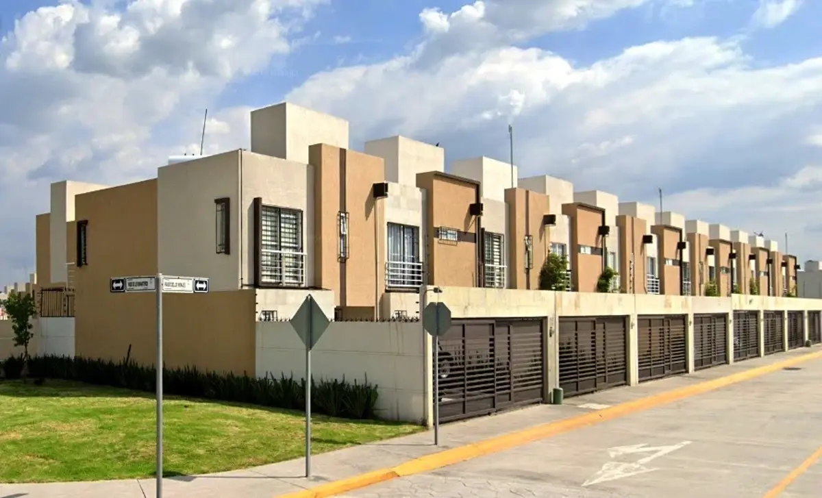 Casa en venta en Las Misiones, Toluca — foto 1 de 12