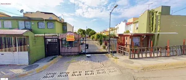 Casa en venta en Rinconada San Felipe I, Coacalco de Berriozábal — foto 2 de 9