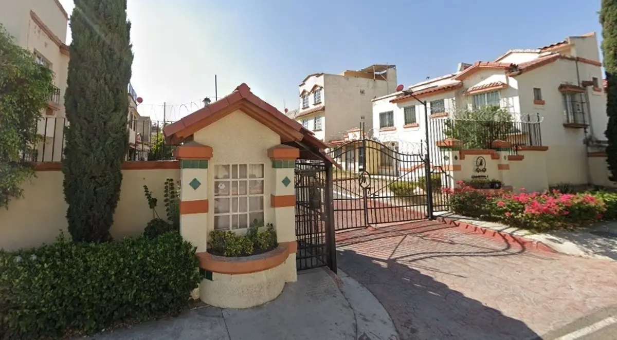 Casa en venta en Villa del Real, Tecámac — foto 1 de 12