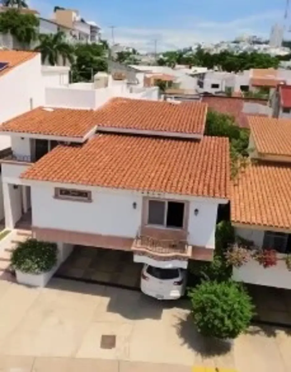 Casa en venta en Colinas de San Miguel, Culiacán — foto 1 de 19