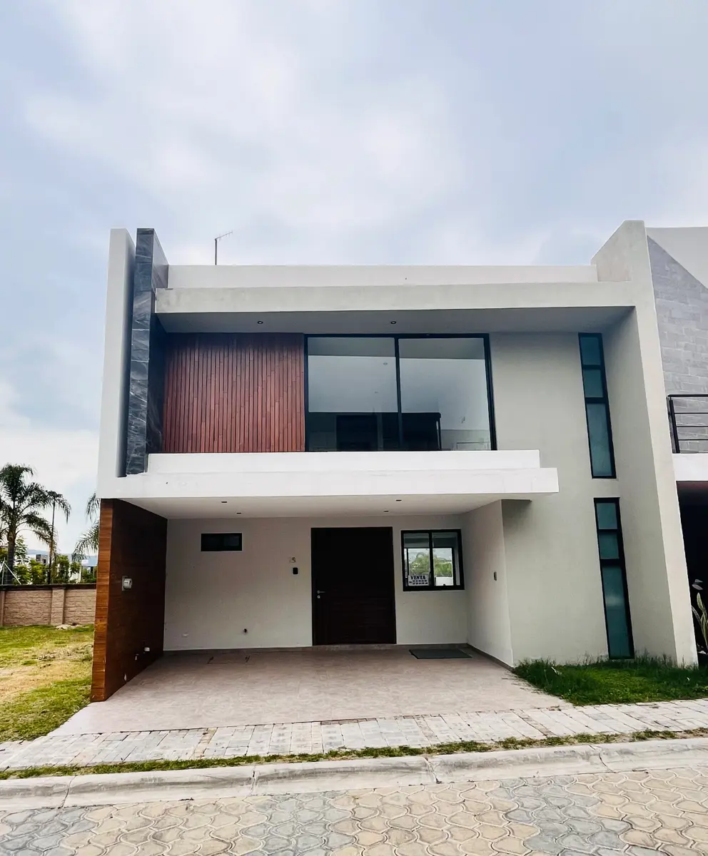 Casa en renta en Tercera Sección de Santa Clara Ocoyucan, Ocoyucan — foto 1 de 14