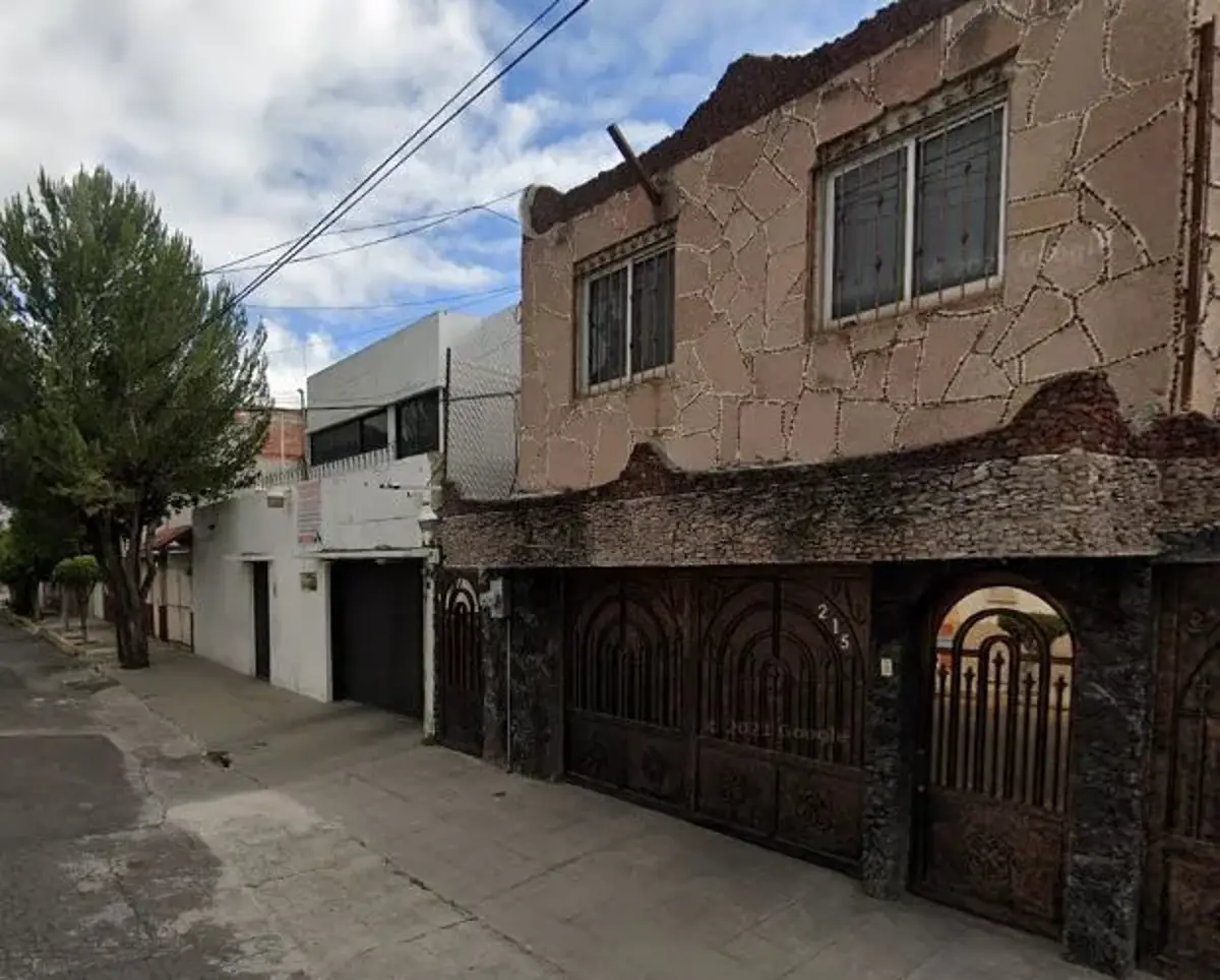 Casa en venta en San Pedro Zacatenco, Gustavo A. Madero — foto 1 de 12