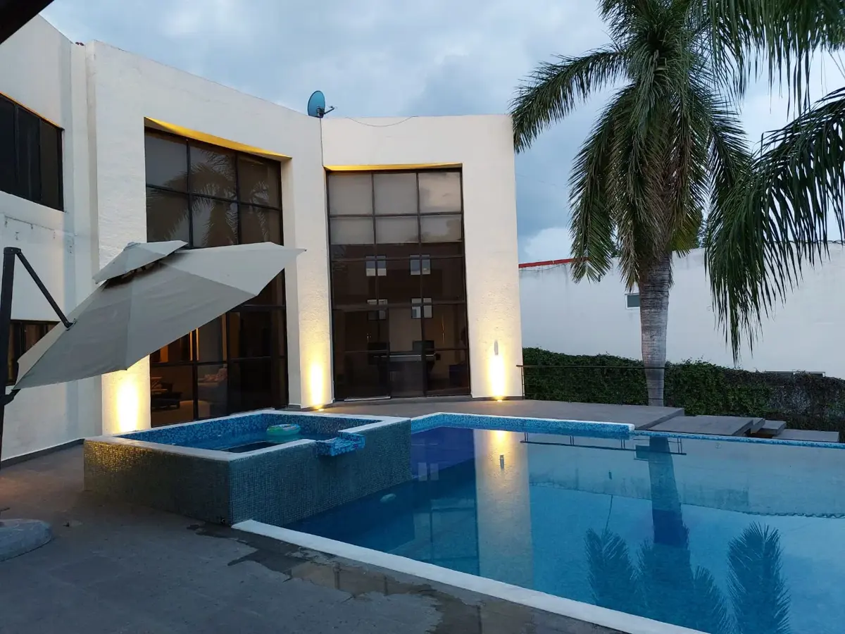 Casa en venta en Lomas de Cocoyoc, Atlatlahucan — foto 1 de 9