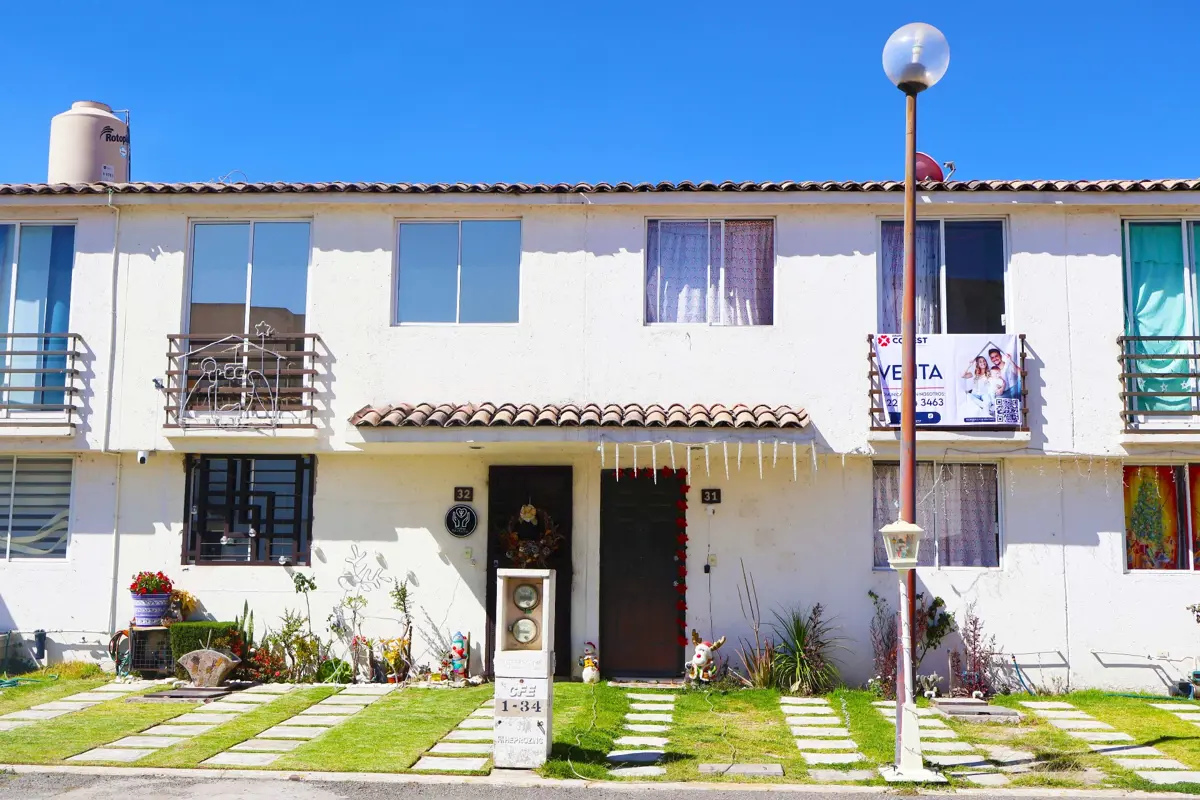 Casa en venta en San Francisco Ocotlán (Ocotlán), Coronango — foto 1 de 28