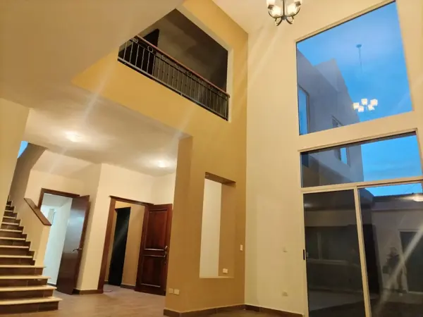 Casa en renta en Portales de Aragón, Saltillo — foto 3 de 17