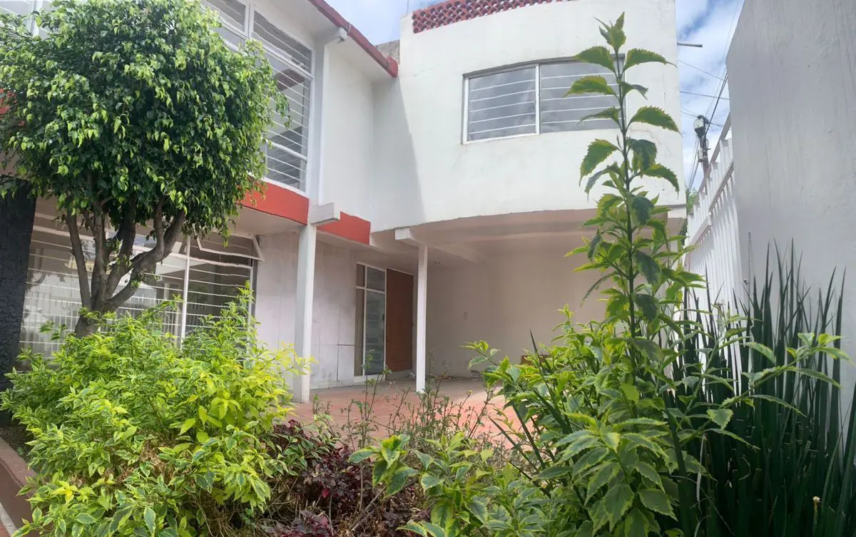 Casa en venta en Campestre Churubusco, Coyoacán — foto 1 de 40