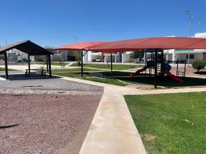 Casa en venta en Villa de las Palmas, Torreón — foto 2 de 28
