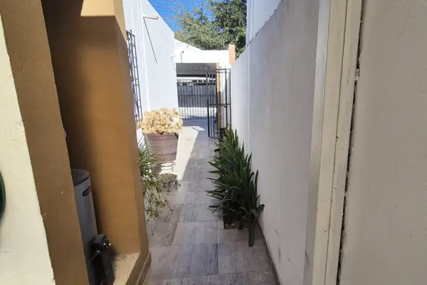 Casa en renta en Alpes Norte, Saltillo — foto 3 de 23