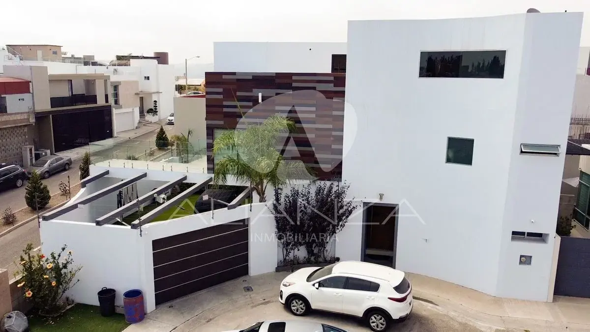 Casa en venta en Las Plazas, Tijuana — foto 1 de 30