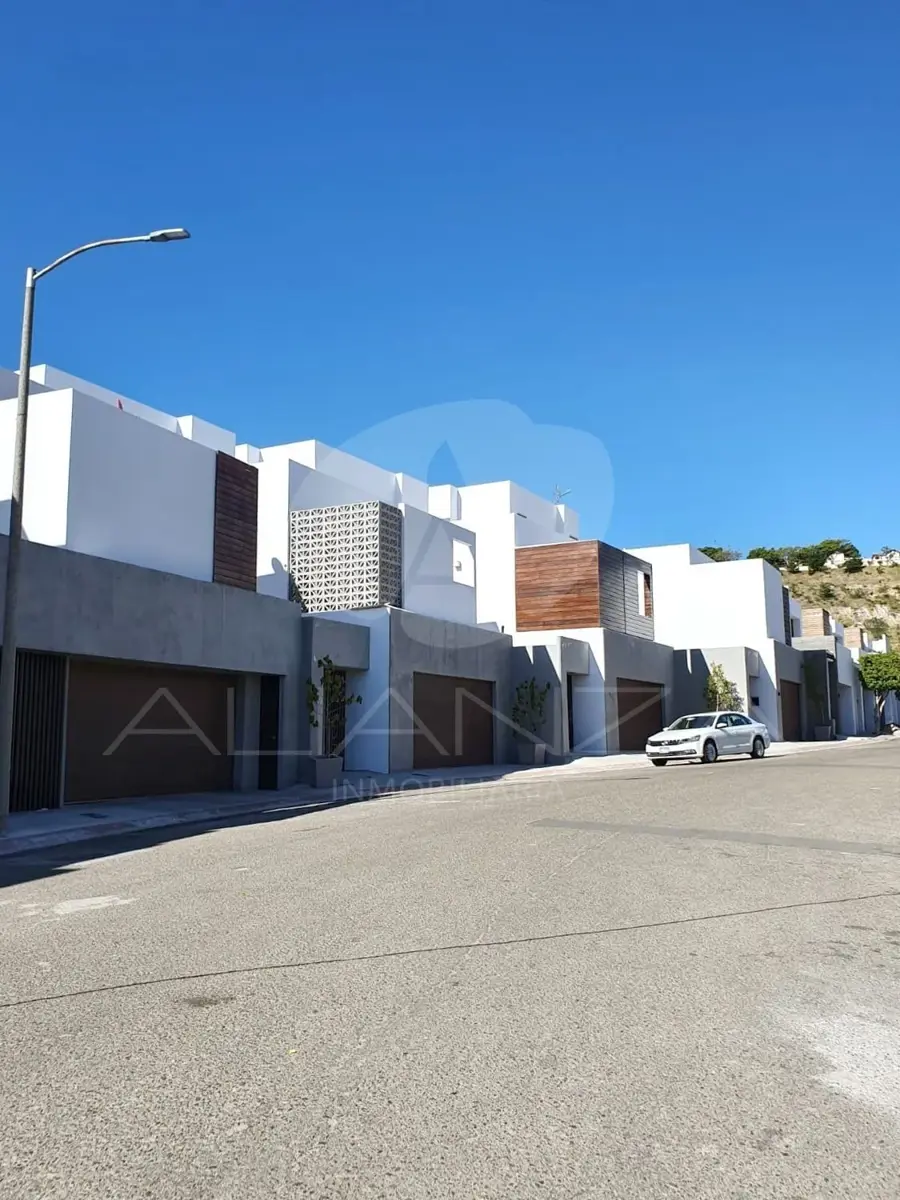 Casa en venta en Hacienda las Flores, Tijuana — foto 1 de 28