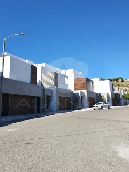 Casa en venta en Hacienda las Flores, Tijuana, Baja California