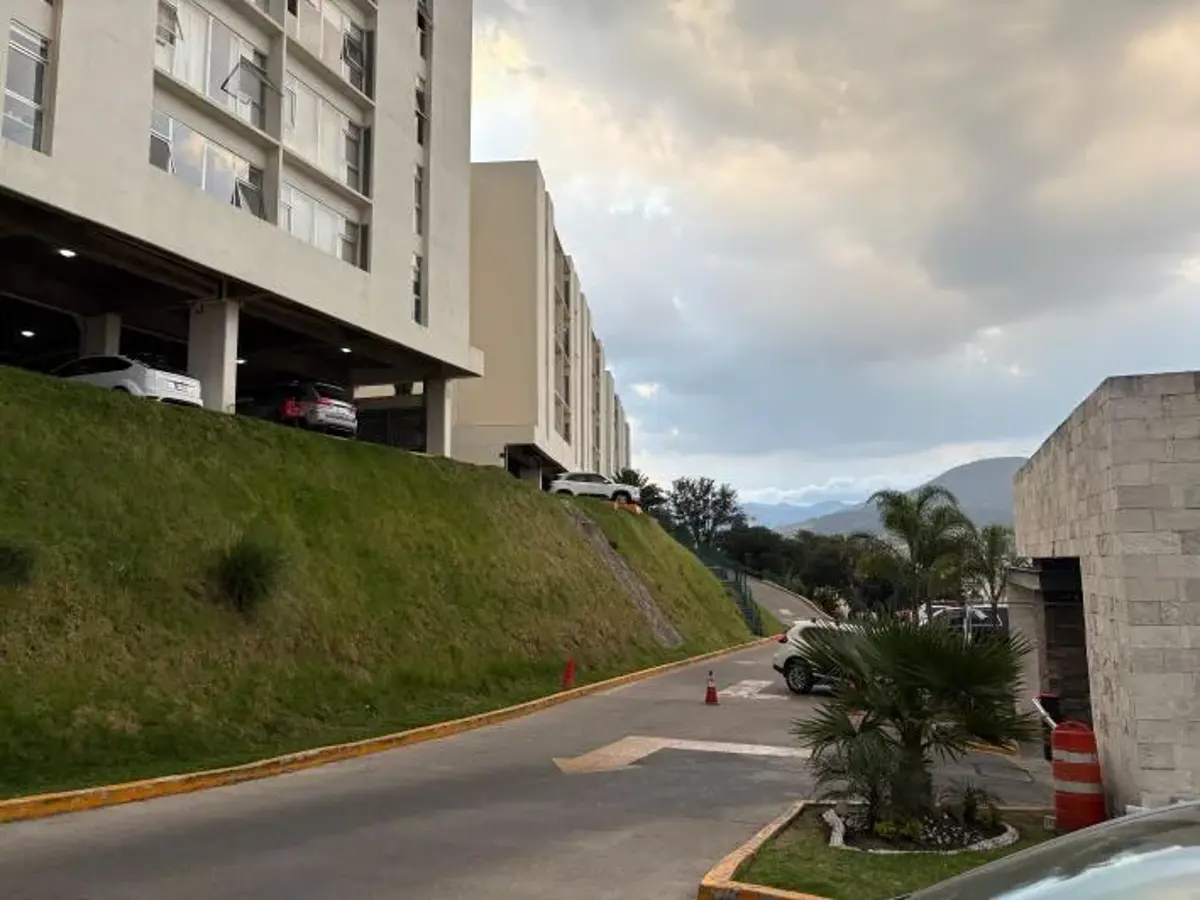 Departamento en venta en Bosque Esmeralda, Atizapán de Zaragoza — foto 1 de 23