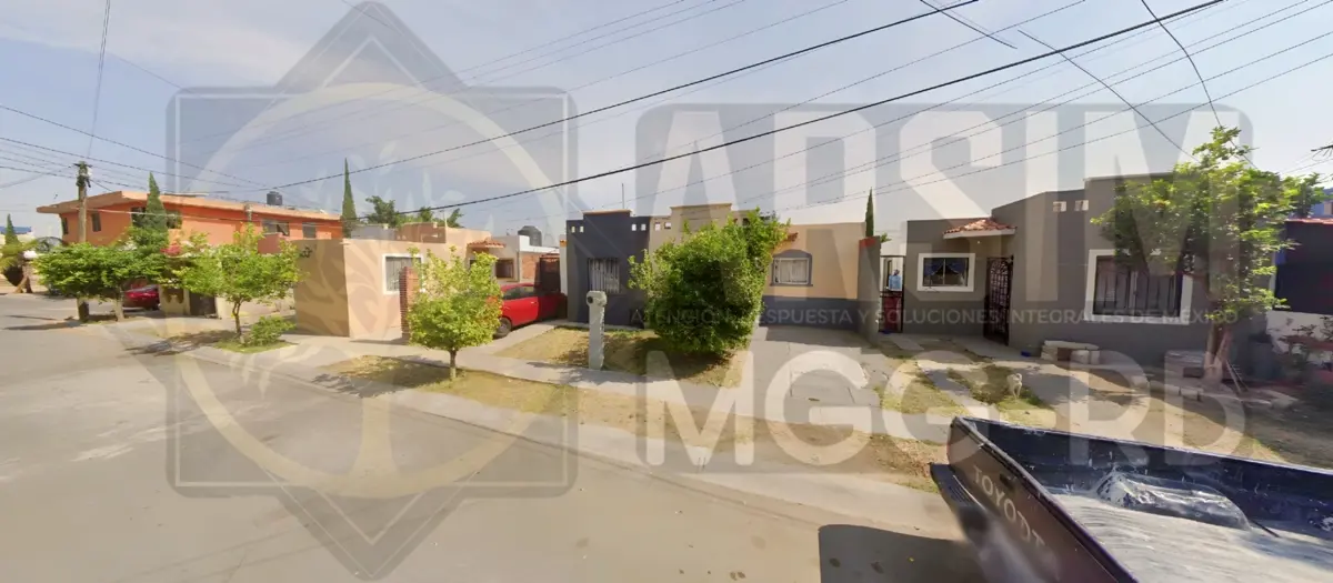 Casa en venta en Hacienda Santa Fe, Tlajomulco de Zúñiga — foto 1 de 62
