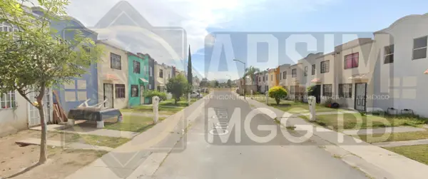 Casa en venta en Los Fresnos, Tlajomulco de Zúñiga — foto 2 de 56