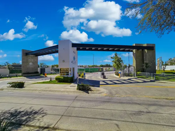 Casa en venta en Los Agaves, León — foto 3 de 97