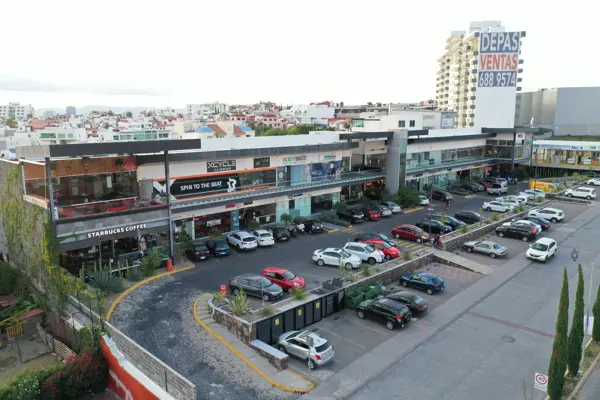 Local en venta en Milenio III, Querétaro — foto 3 de 10
