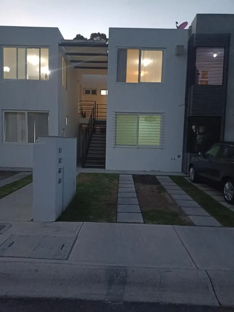 Departamento en venta en Paseos del Bosque, Corregidora — foto 1 de 23