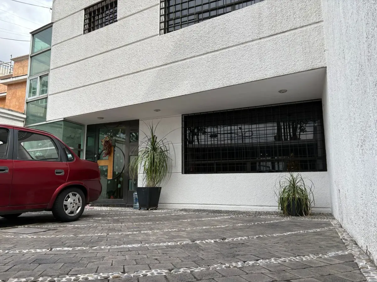 Casa en venta en Valle Dorado, Tlalnepantla de Baz — foto 1 de 30