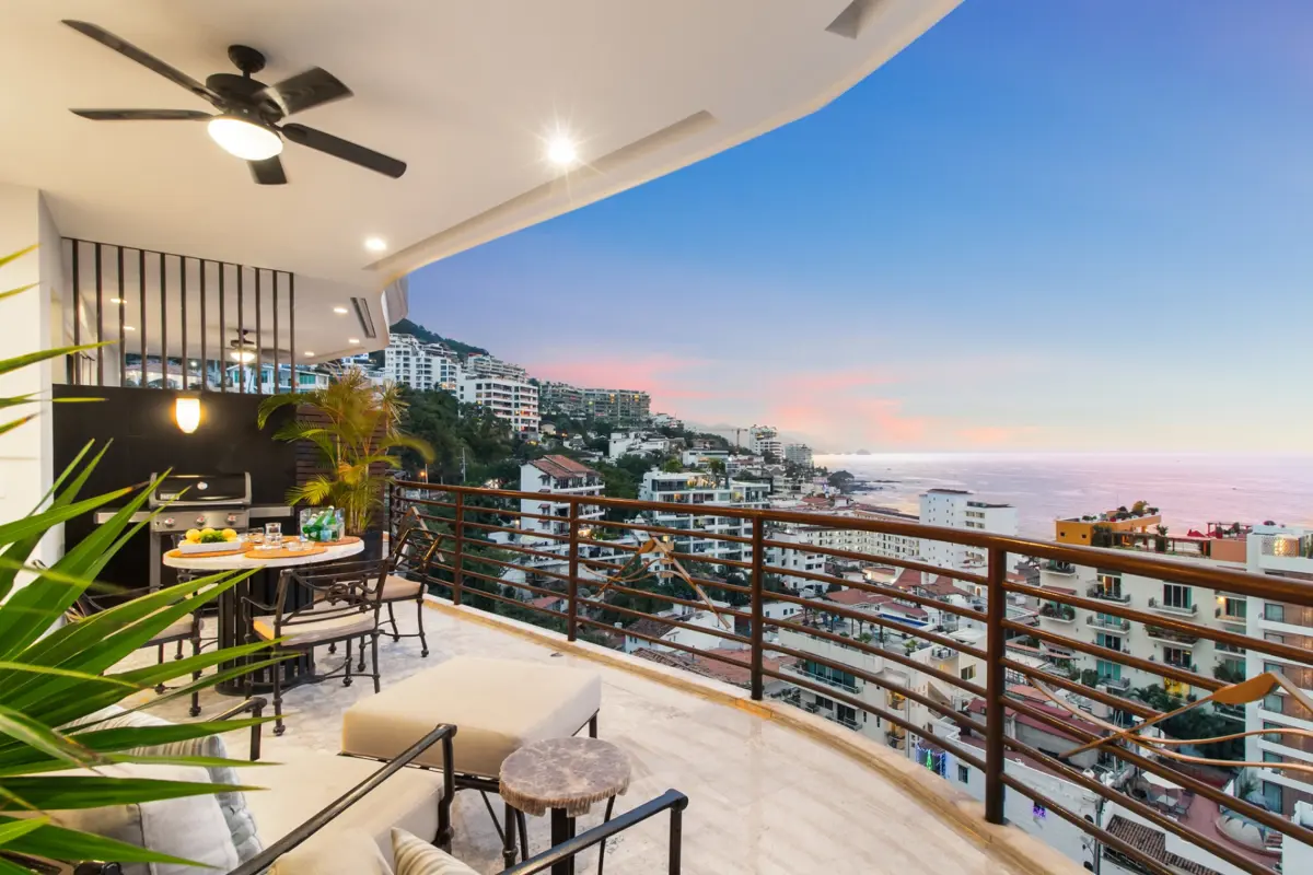 Departamento en venta en Emiliano Zapata, Puerto Vallarta — foto 1 de 36