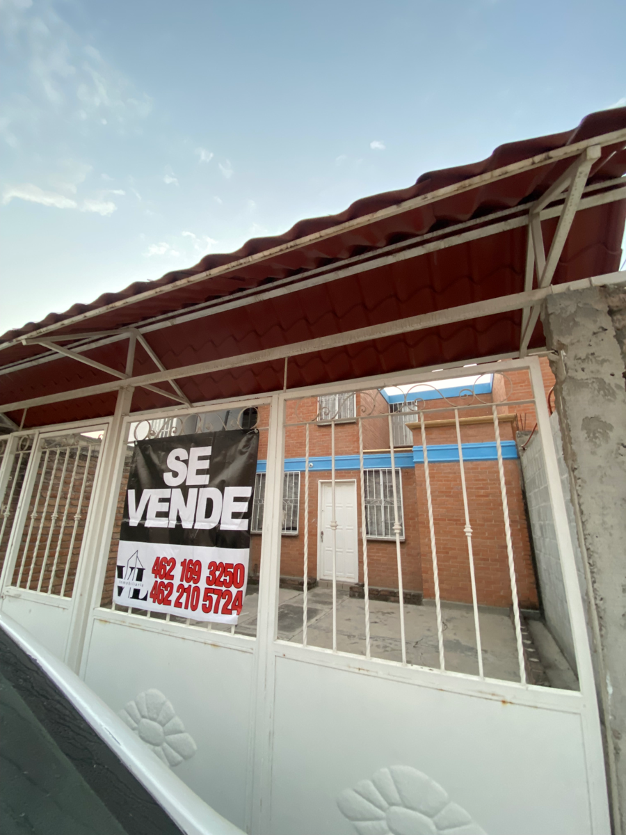 Casa en venta en Nogalia, Irapuato — foto 1 de 18