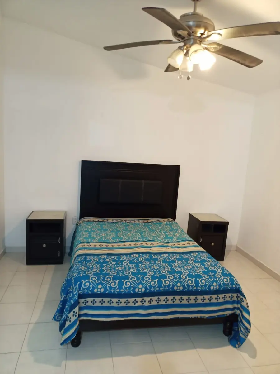 Departamento en renta en Navarro, Torreón — foto 1 de 10